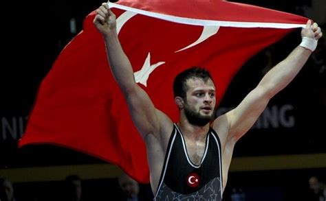 M­i­l­l­i­ ­s­p­o­r­c­u­ ­İ­b­r­a­h­i­m­ ­A­r­s­l­a­n­t­a­ş­ ­b­r­o­n­z­ ­m­a­d­a­l­y­a­ ­k­a­z­a­n­d­ı­